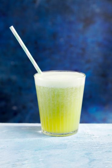 zumo de piña y limon