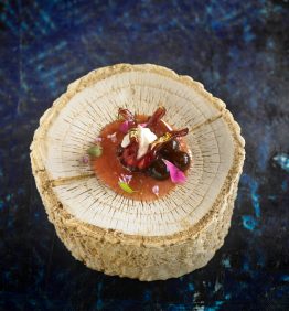 higos con hibiscus confitados