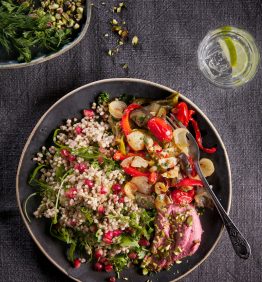 ensalada de trigo saracceno y verduras asadas