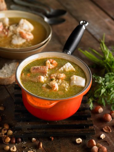 sopa de merluza y gambas