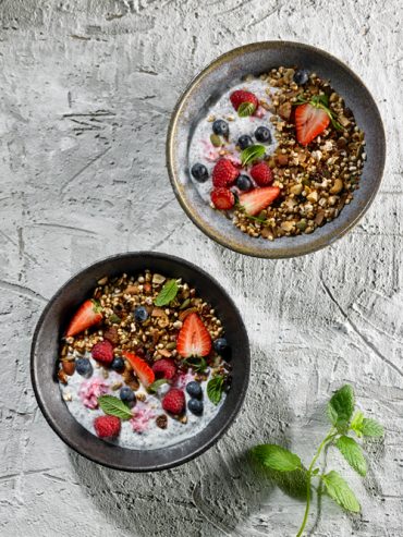 granola y fruta
